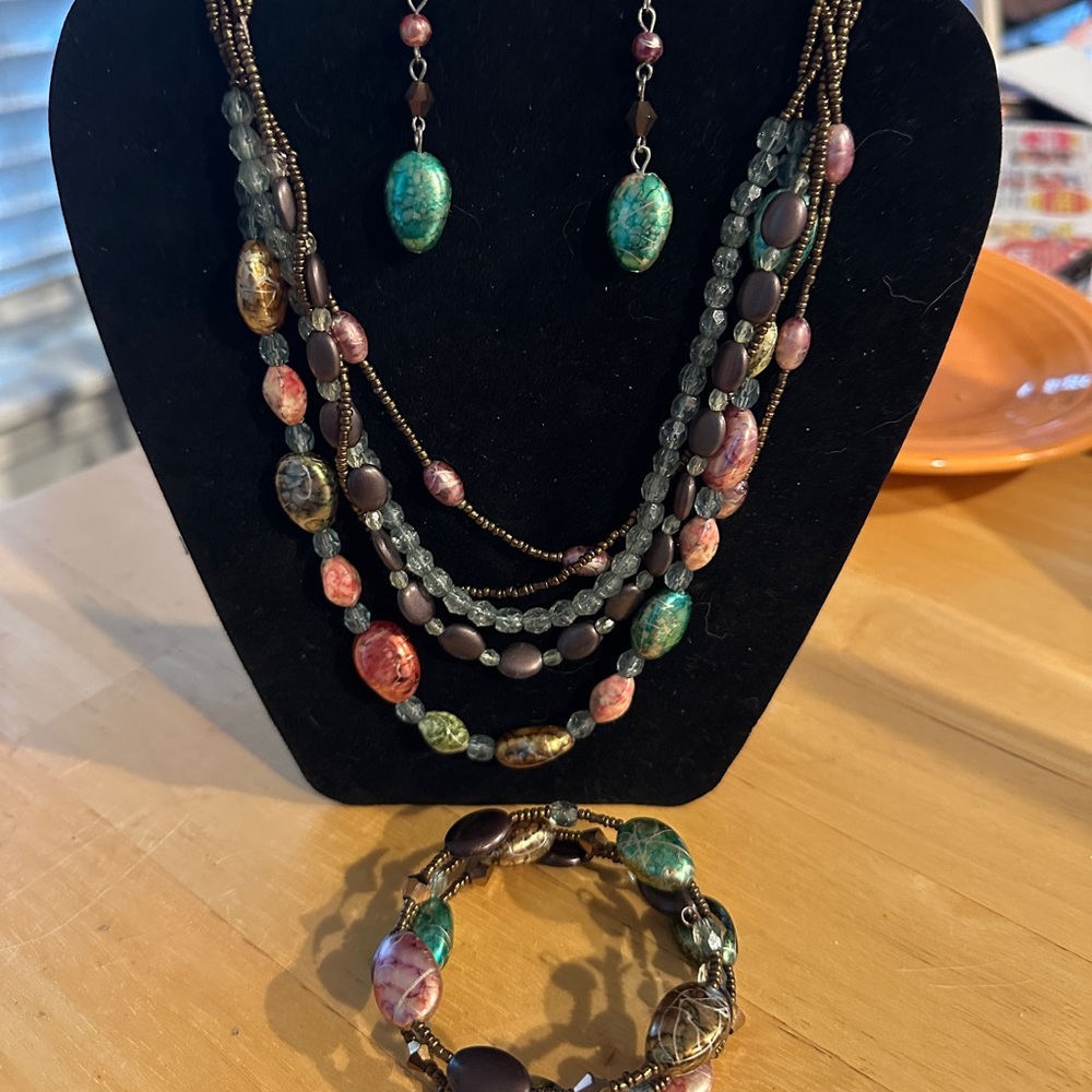 SONOMA Glamour Stone 5 strand Necklace Stretch Bracelet Drop Earrings Set